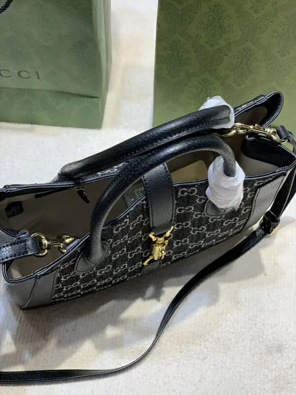 gucci aaa qualite sac a main  pour femme s_102b7333